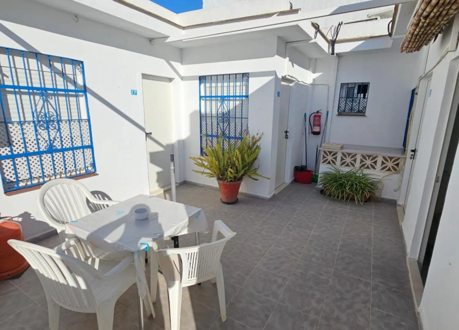 Guest house Hostal Sevillana Costa Chipiona